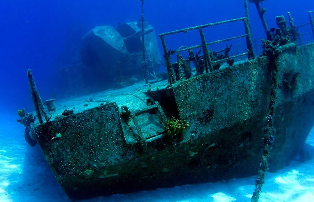 cancun shipwreck